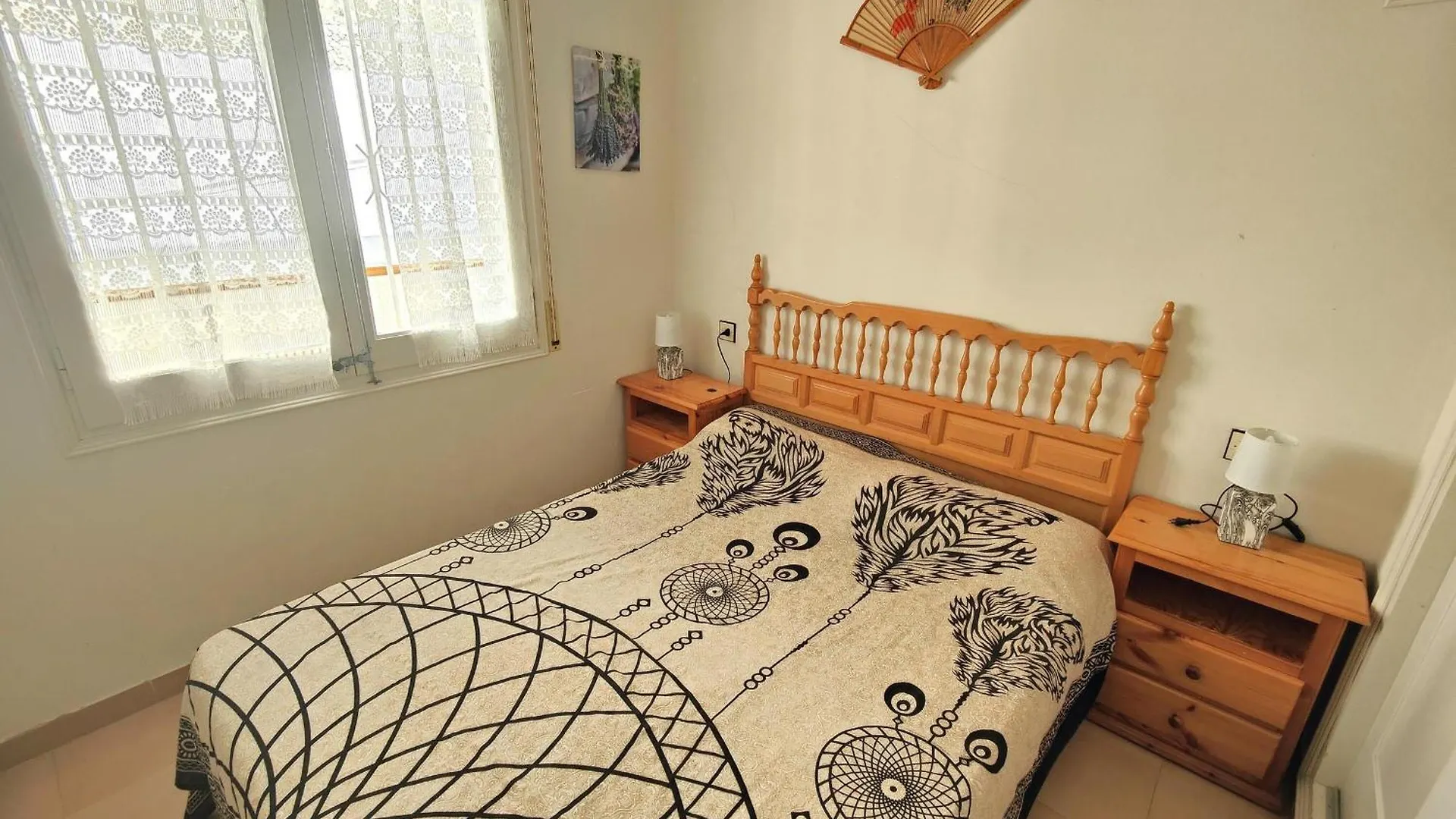 Apartamento 2071 - Mediterraneo A 2-6, Zona Tranquila, Sobre Las Rocas, ¡Los Pies En El Agua! Relajante Lugar En El Que Podra Descansar Bronceandose. - Es-258-100 Roses Espanha