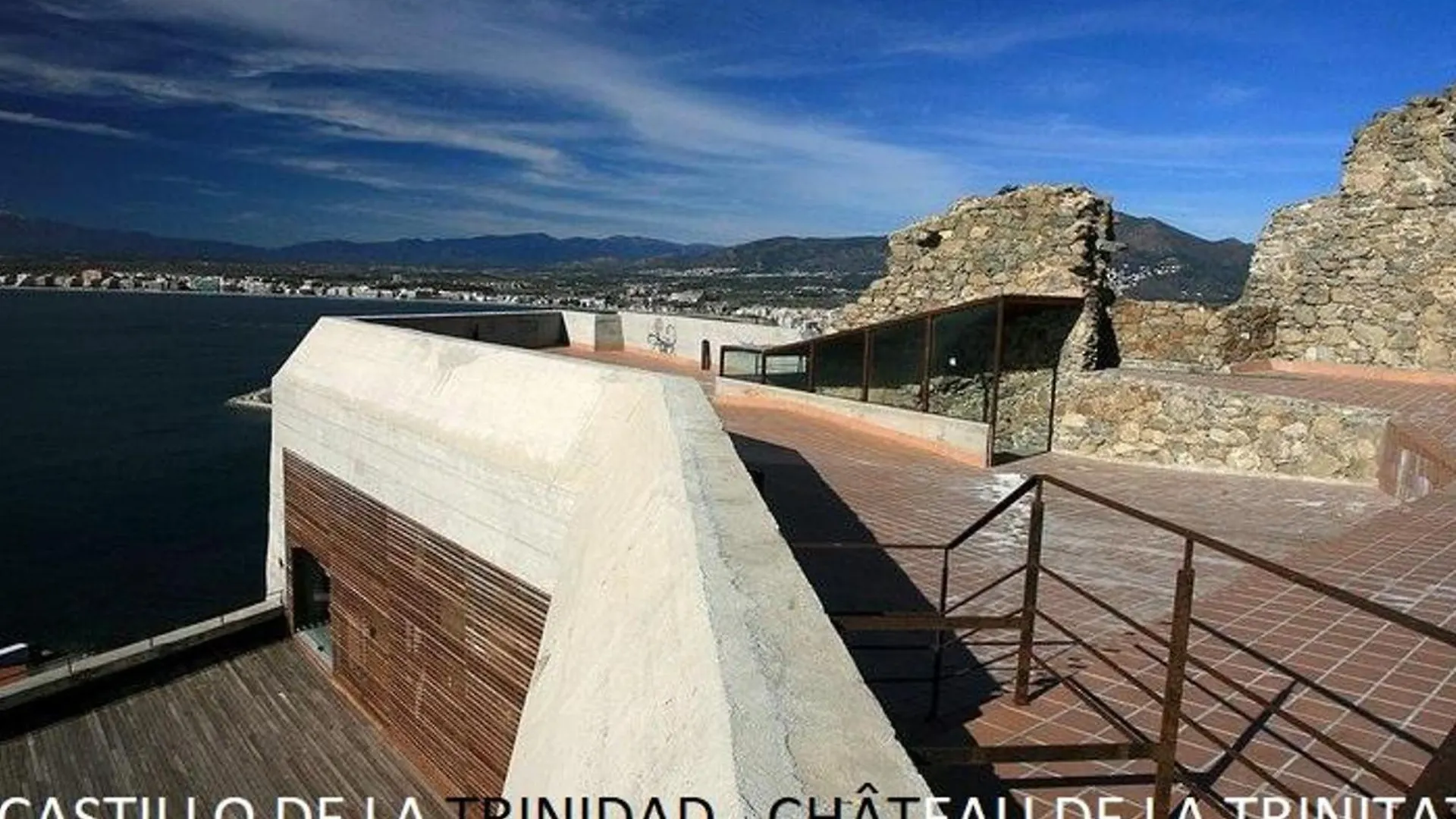 Apartamento 2071 - Mediterraneo A 2-6, Zona Tranquila, Sobre Las Rocas, ¡Los Pies En El Agua! Relajante Lugar En El Que Podra Descansar Bronceandose. - Es-258-100 Roses